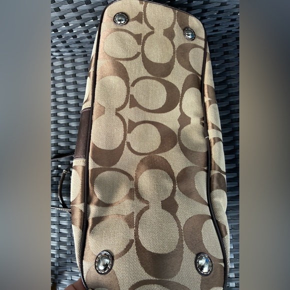 COACH BAG,Coach Brown and Tan Signature Shoulder Bag - Picture 16 of 16